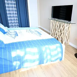 Hébergement de vacances Maison Au Calme, Proche Plages, 10 Personnes Max France